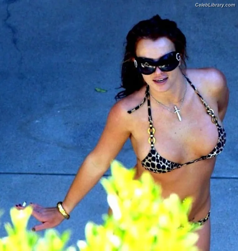 Britney Spears photo 20 of 1689