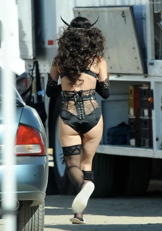 Britney Spears photo 13 of 1689