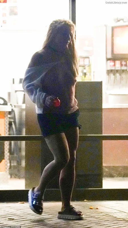 Britney Spears photo 4 of 1689