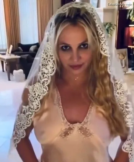 Britney Spears photo 18 of 1689