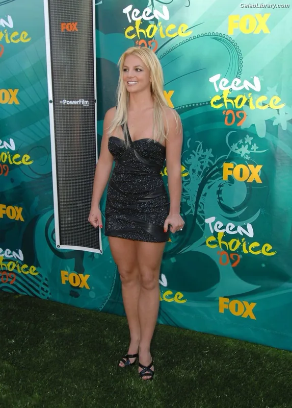 Britney Spears photo 1 of 1689