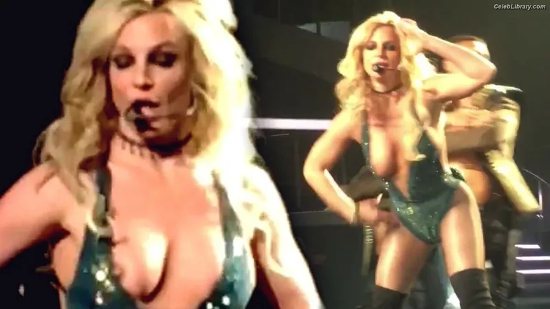 Britney Spears photo 15 of 1689