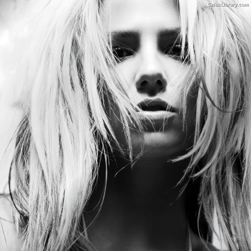 Britney Spears photo 15 of 1689