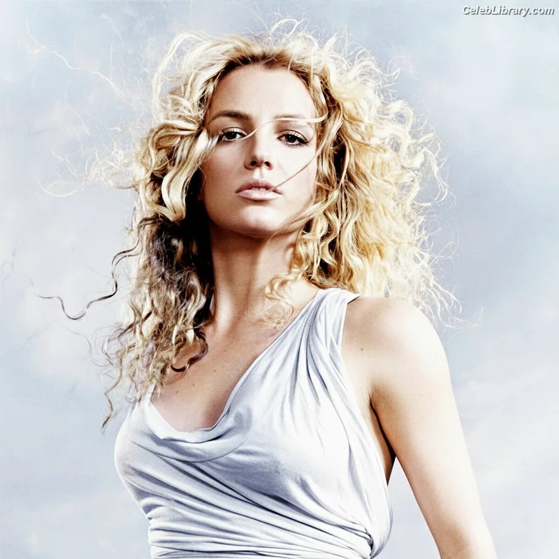 Britney Spears photo 4 of 1689