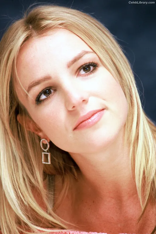 Britney Spears photo 20 of 1689