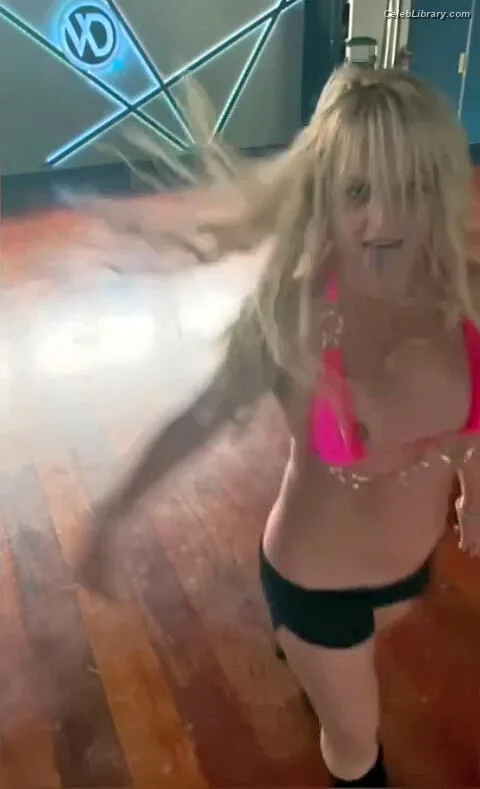 Britney Spears photo 15 of 1689