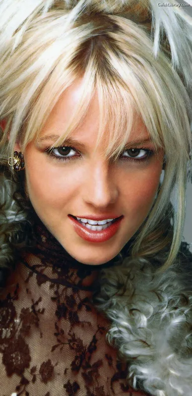 Britney Spears photo 9 of 1689