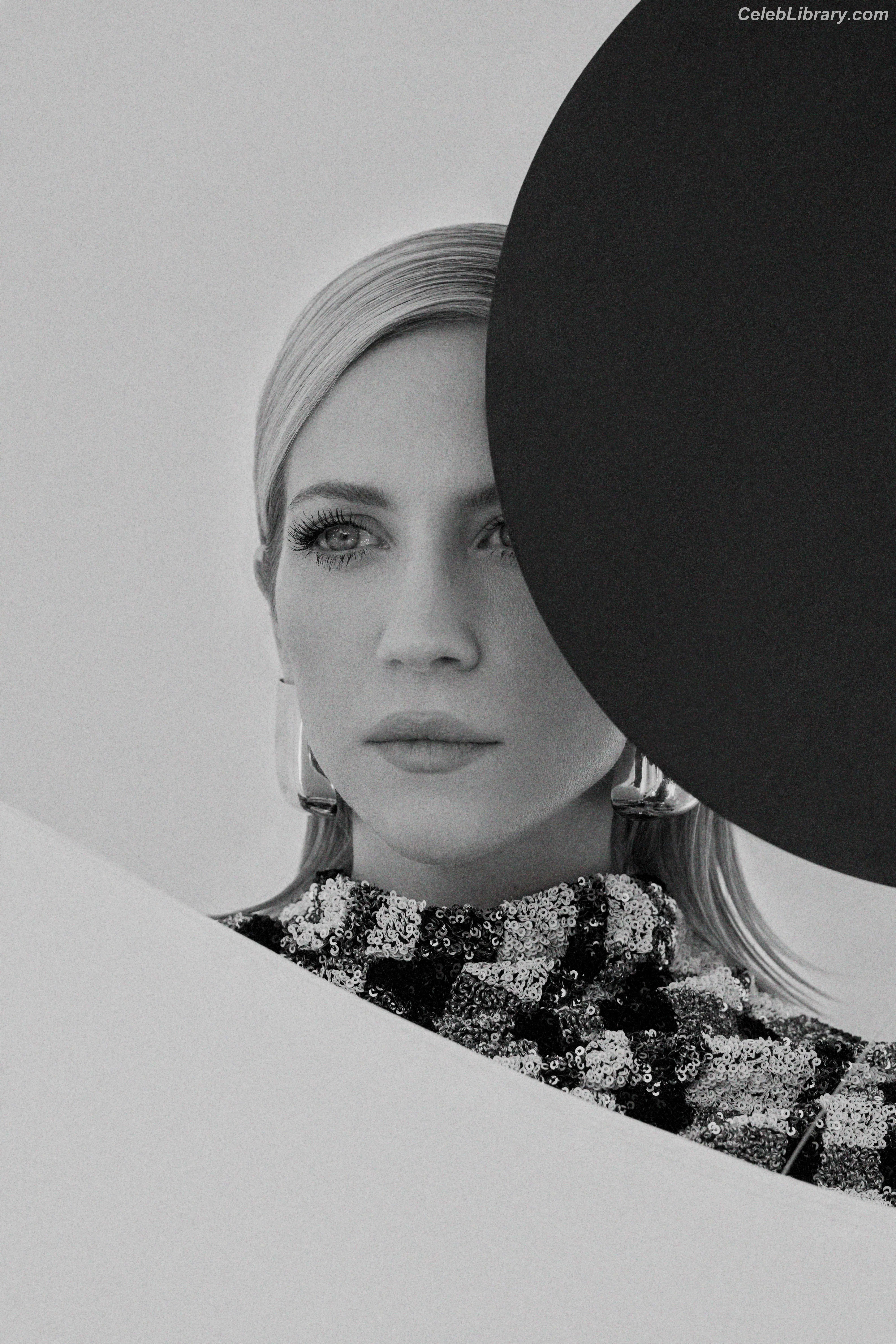 Brittany Snow photo 19 of 338