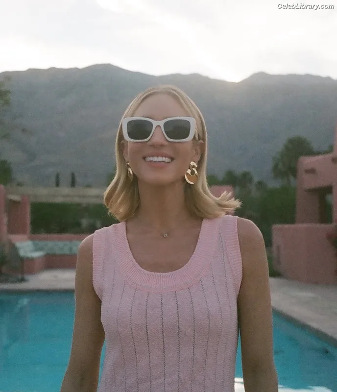 Brittany Snow photo 15 of 339