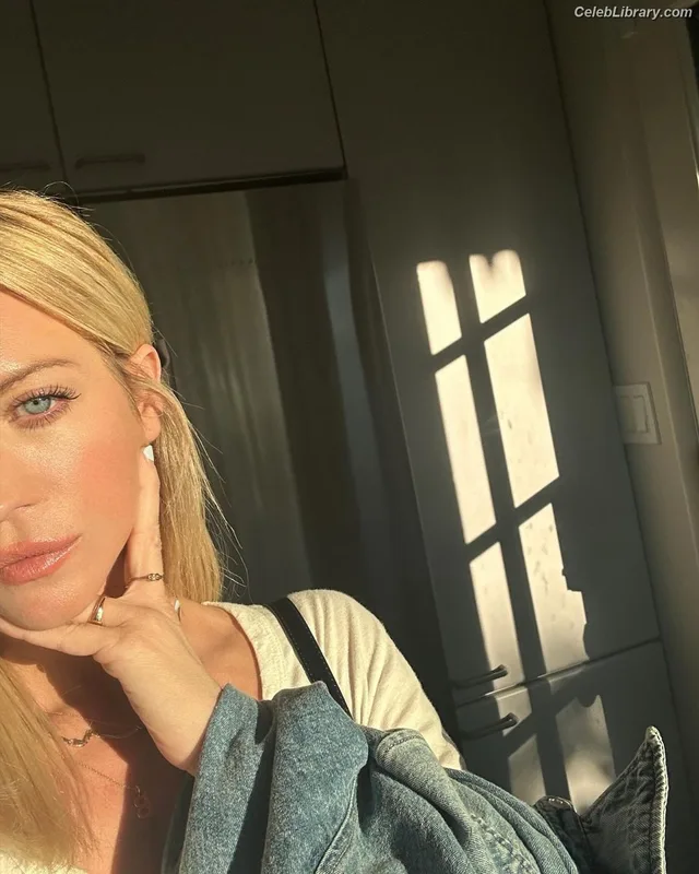 Brittany Snow photo 19 of 339