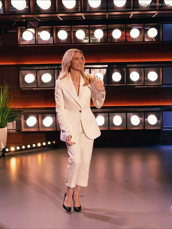 Brittany Snow photo 13 of 339