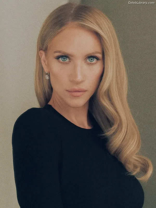 Brittany Snow photo 18 of 339
