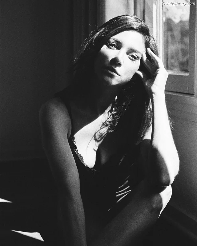 Brittany Snow photo 23 of 339