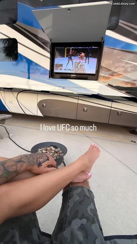 Brittney Atwood photo 4 of 739