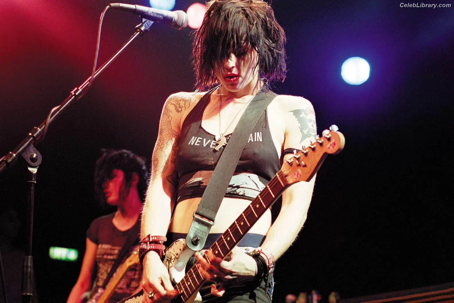 Brody Dalle photo 2 of 18