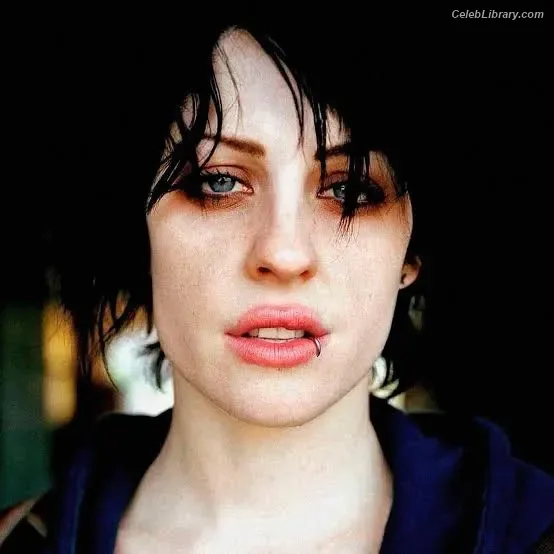 Brody Dalle photo 1 of 19