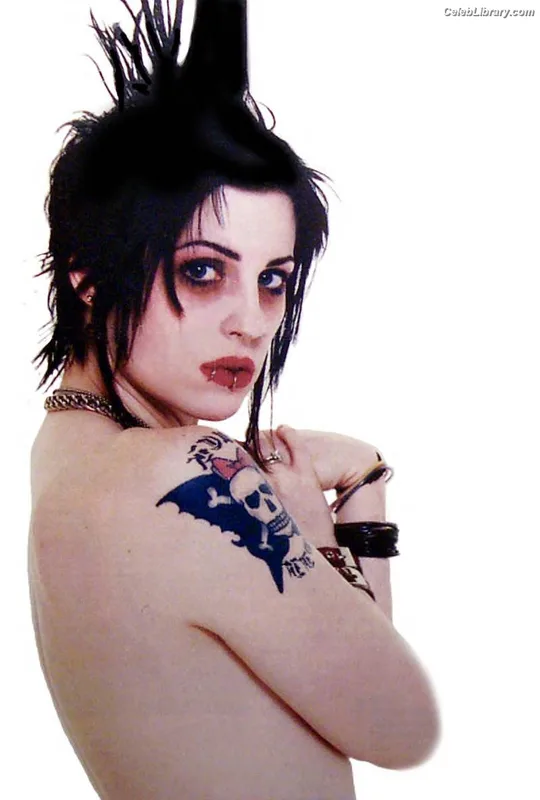 Brody Dalle photo 4 of 19