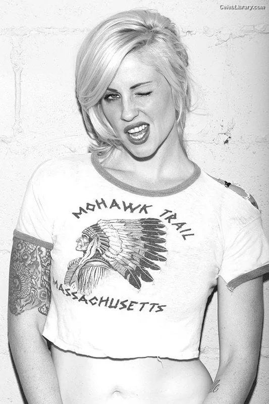 Brody Dalle photo 7 of 19
