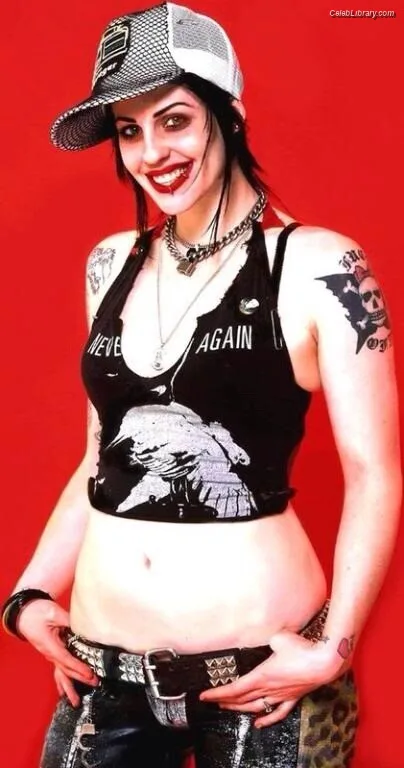 Brody Dalle photo 17 of 19