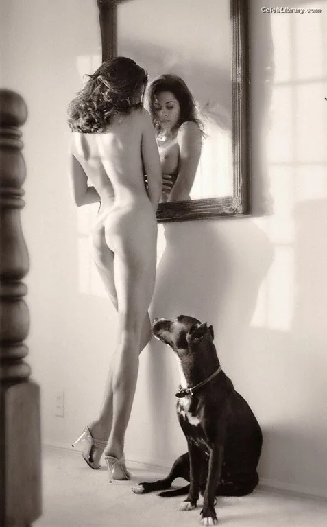 Brooke Burke photo 5 of 391