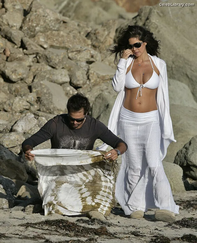Brooke Burke photo 5 of 391