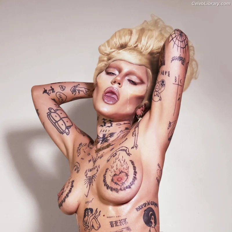 Brooke Candy photo 11 of 22