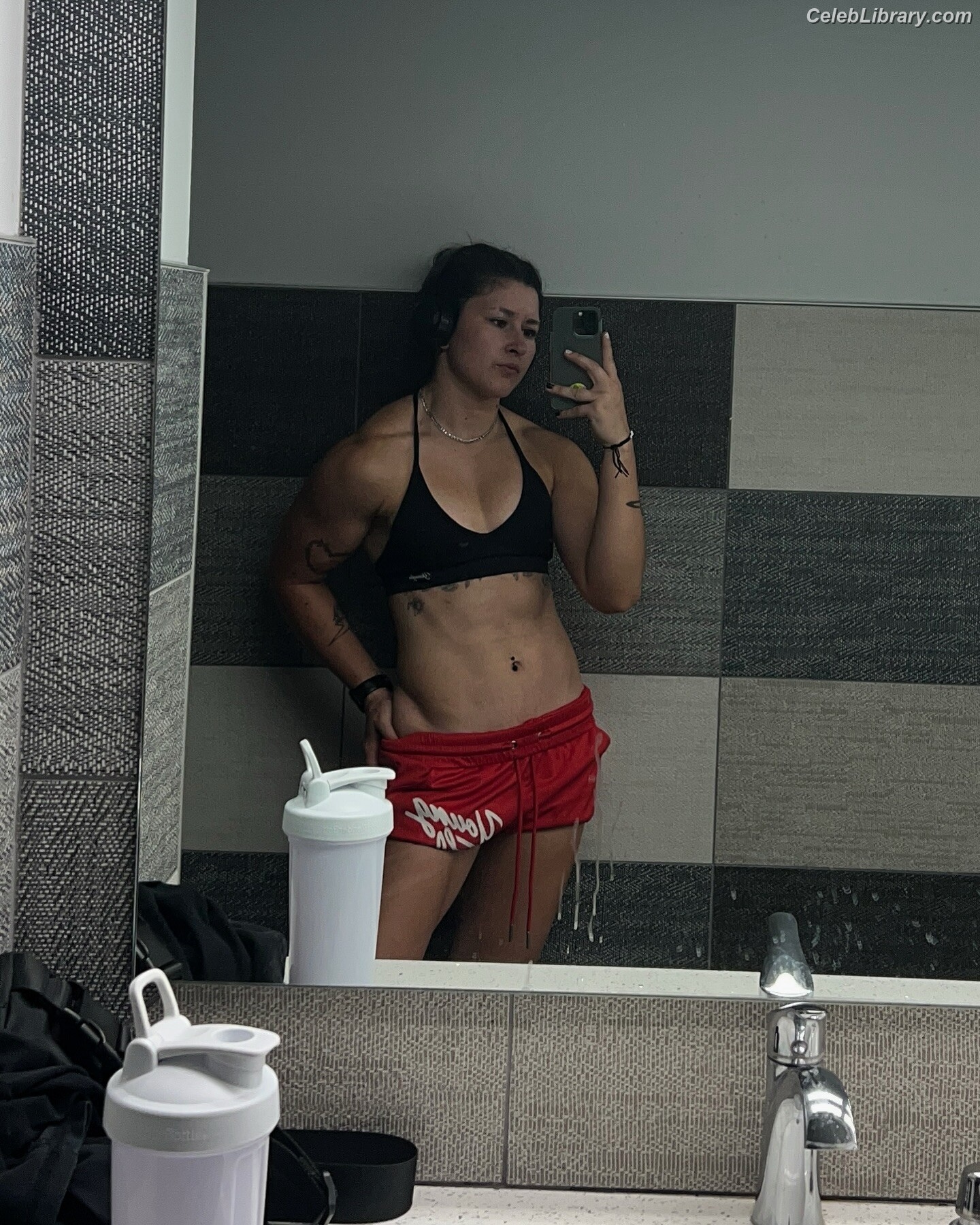 Brooke Havok photo 3 of 39