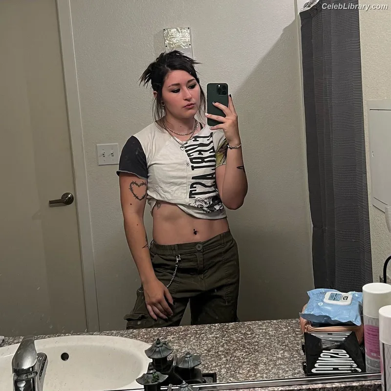 Brooke Havok photo 8 of 39