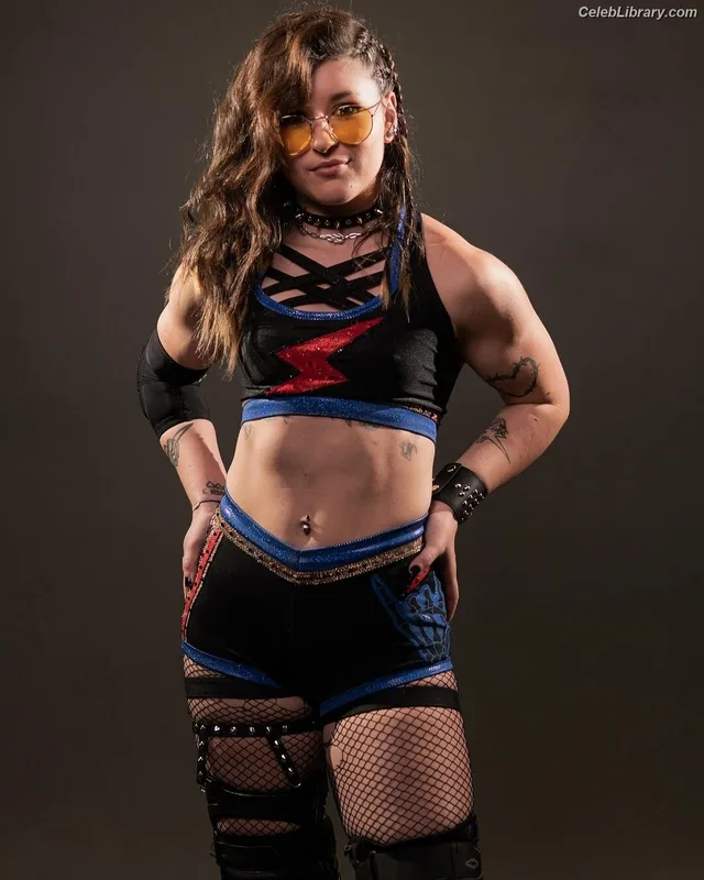 Brooke Havok photo 7 of 39