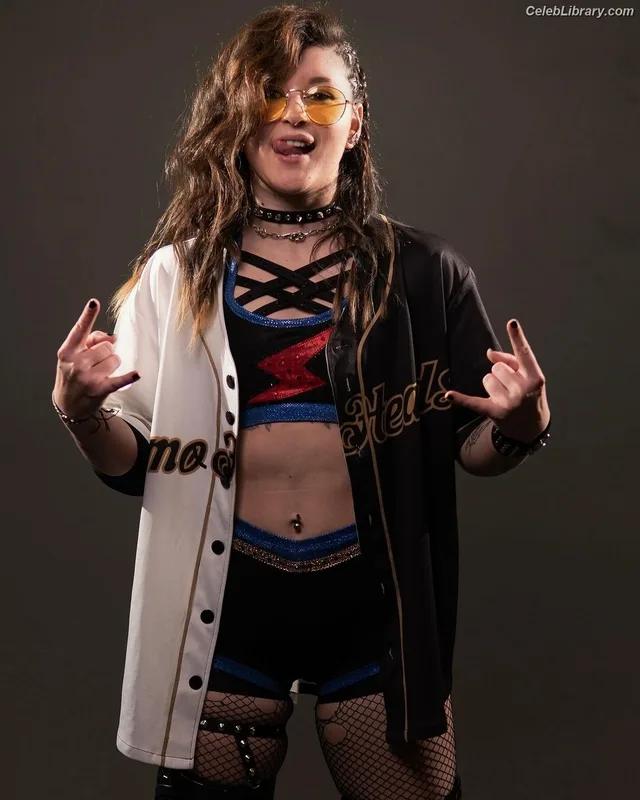 Brooke Havok photo 8 of 39