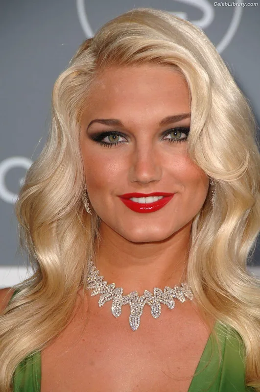 Brooke Hogan photo 15 of 466