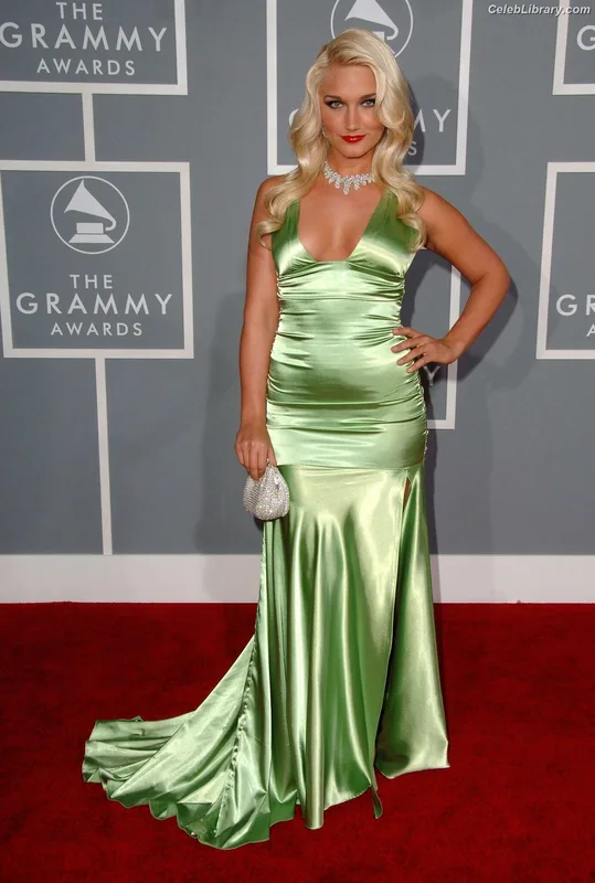 Brooke Hogan photo 19 of 466