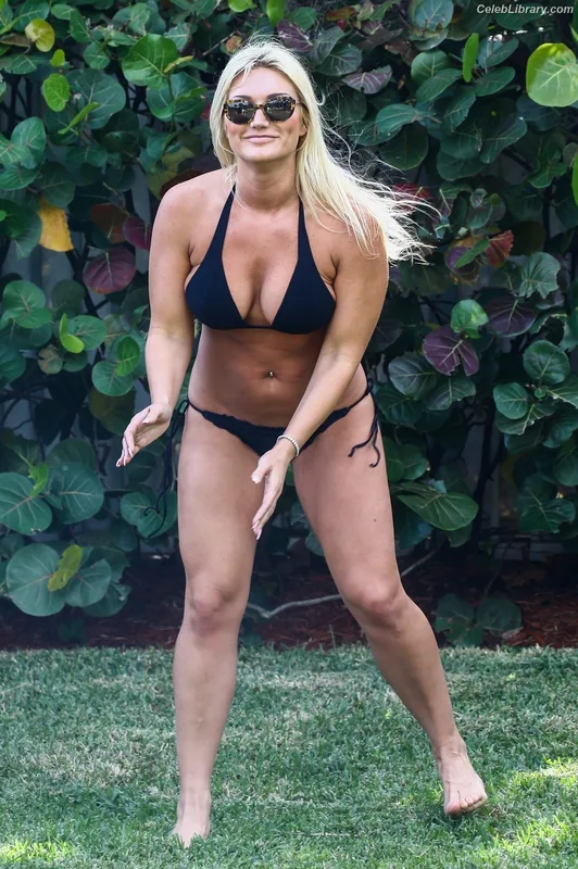 Brooke Hogan photo 2 of 466