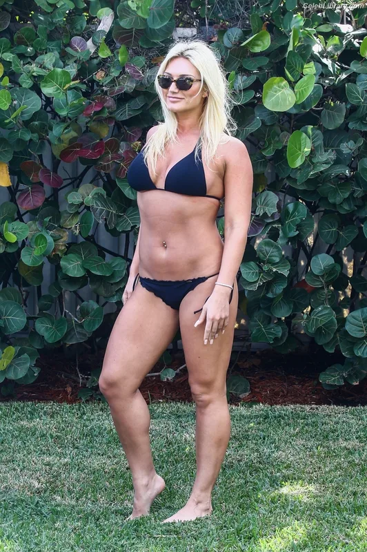 Brooke Hogan photo 11 of 466