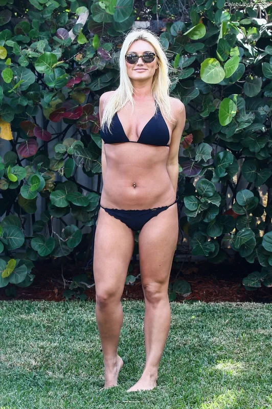 Brooke Hogan photo 13 of 466