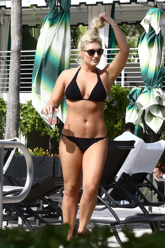Brooke Hogan photo 17 of 466