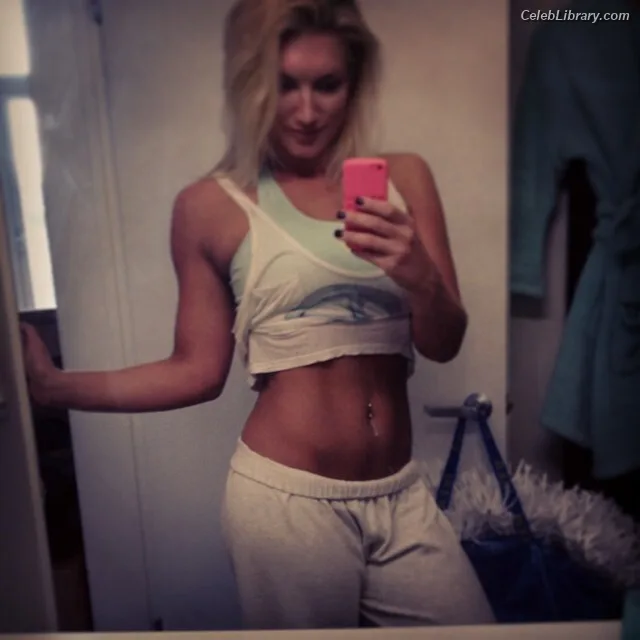 Brooke Hogan photo 13 of 466