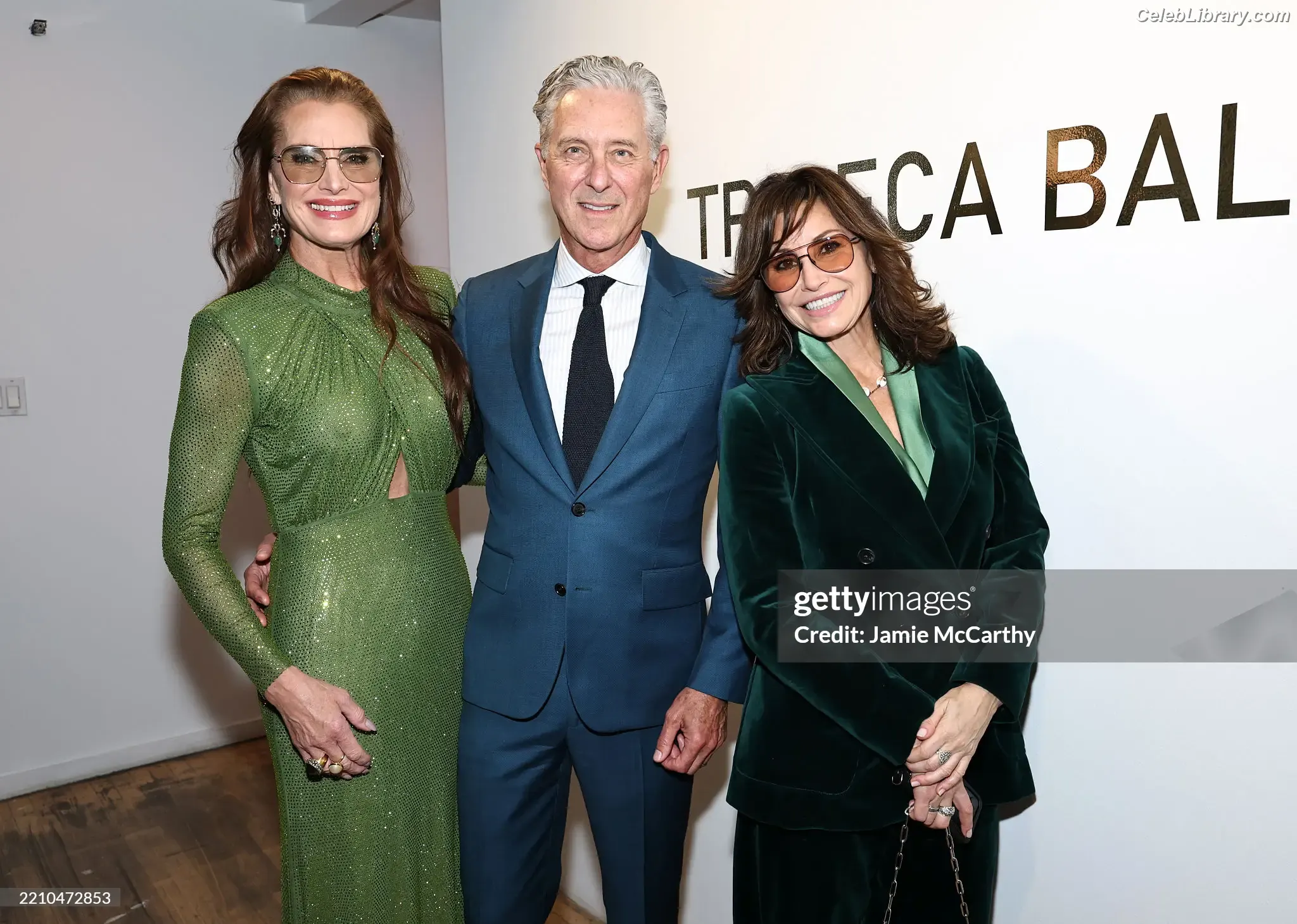 Brooke Shields photo 11 of 44