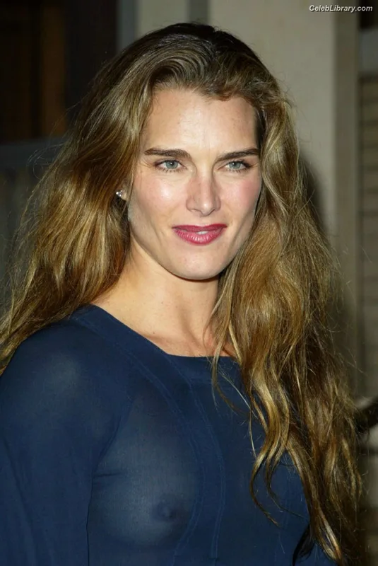 Brooke Shields photo 8 of 45
