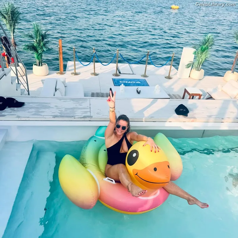 Brooke Vincent photo 24 of 27