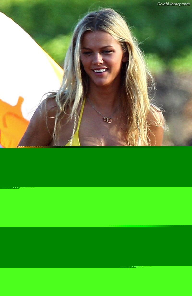 Brooklyn Decker photo 4 of 304