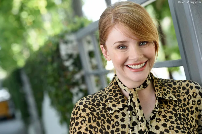 Bryce Dallas Howard photo 20 of 605