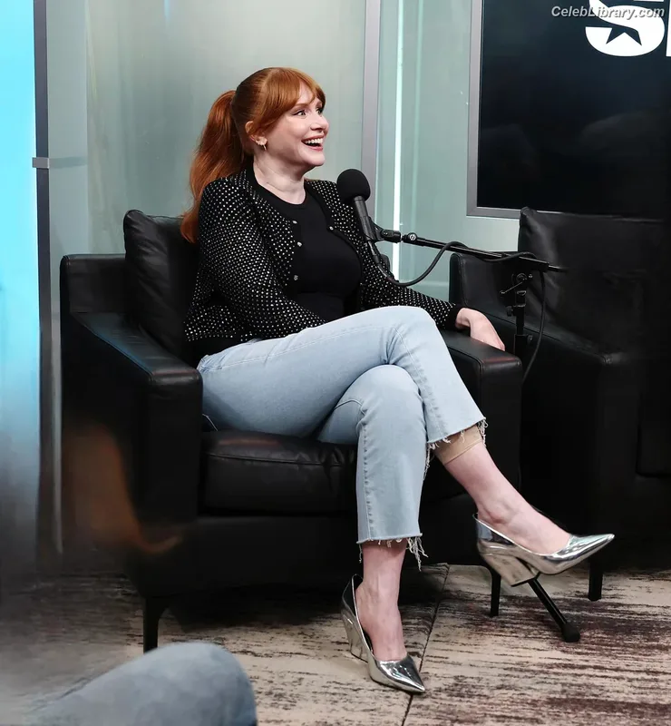 Bryce Dallas Howard photo 13 of 605