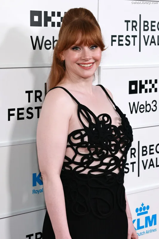 Bryce Dallas Howard photo 11 of 605