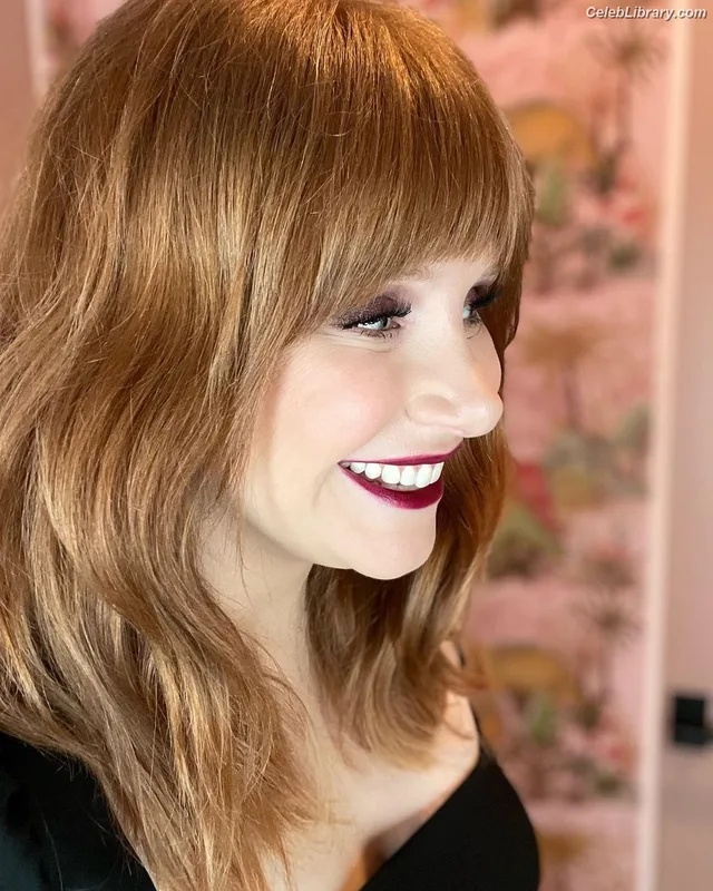 Bryce Dallas Howard photo 20 of 605