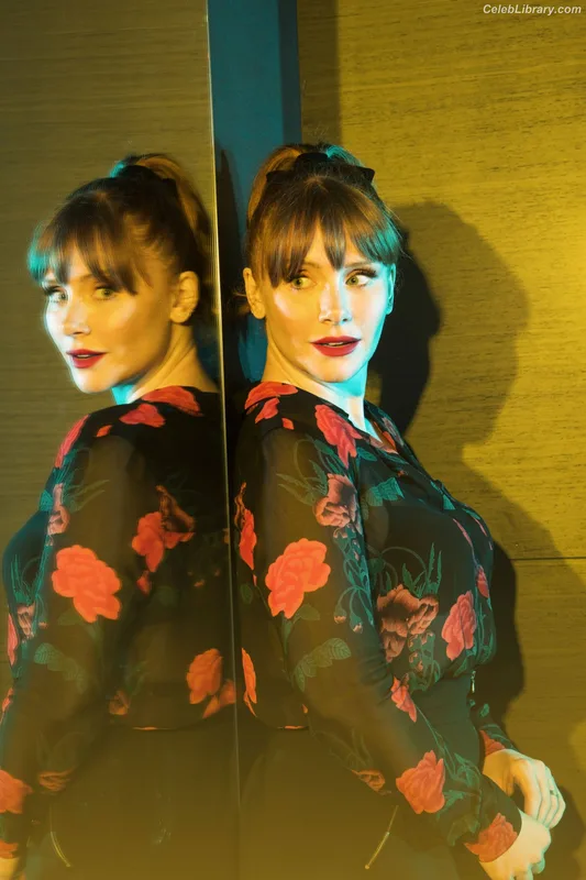 Bryce Dallas Howard photo 21 of 605