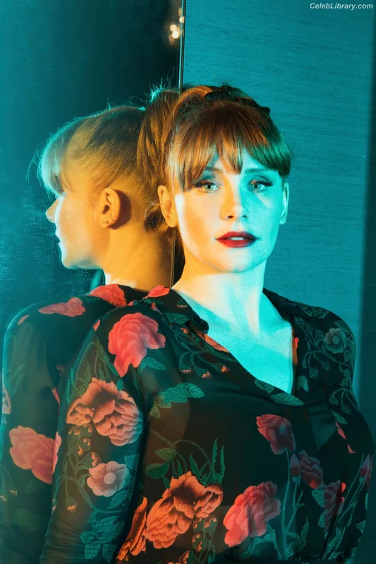 Bryce Dallas Howard photo 3 of 605