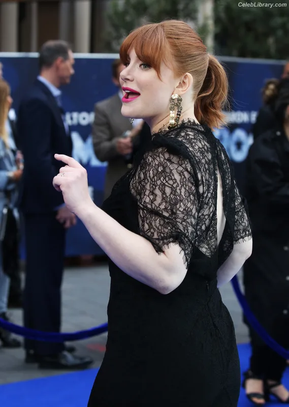 Bryce Dallas Howard photo 9 of 605