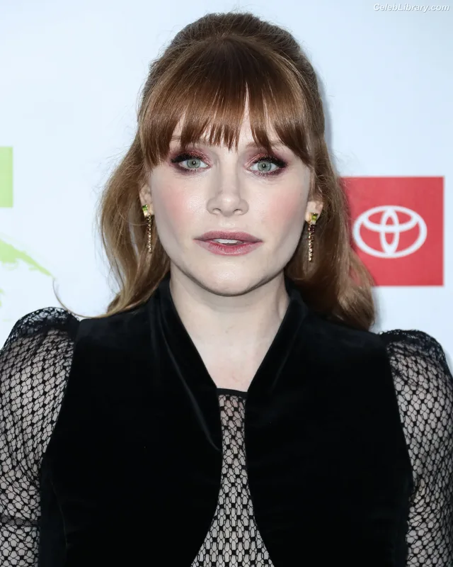 Bryce Dallas Howard photo 21 of 605