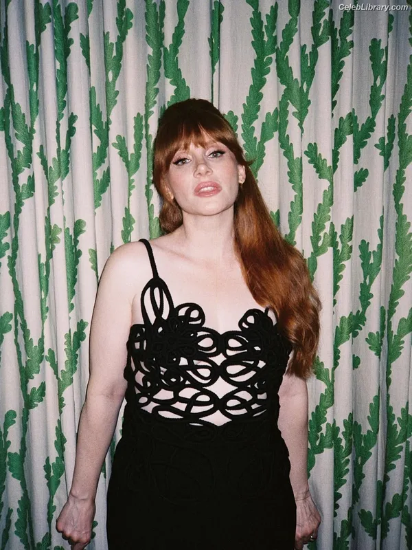 Bryce Dallas Howard photo 9 of 605